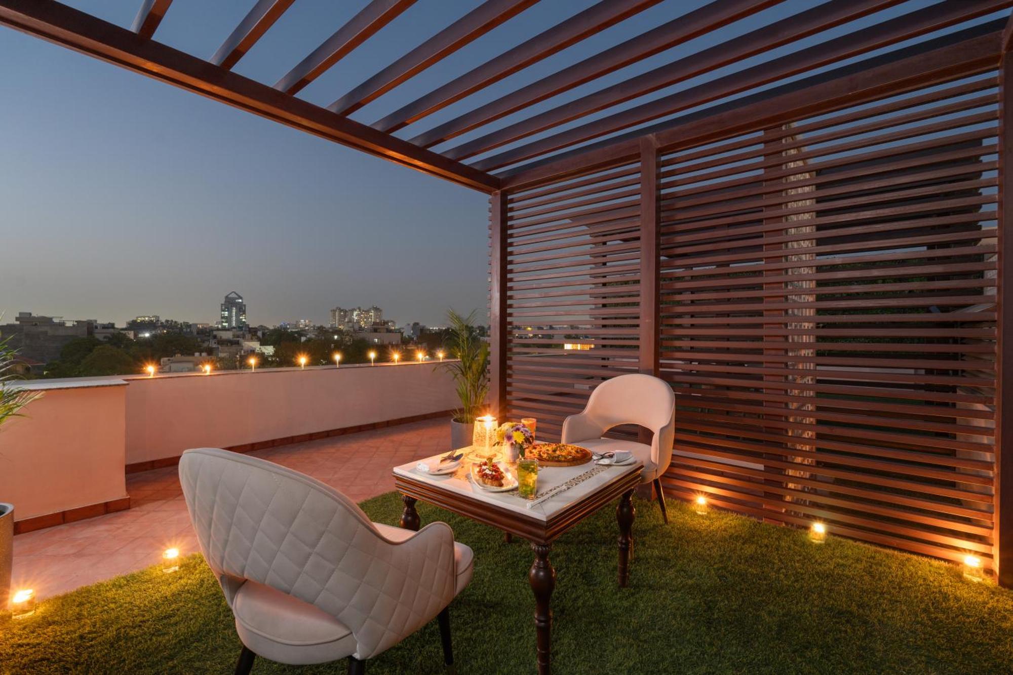 Foxtrail, Sector 42 - Am Hotel Kollection Gurgaon Buitenkant foto